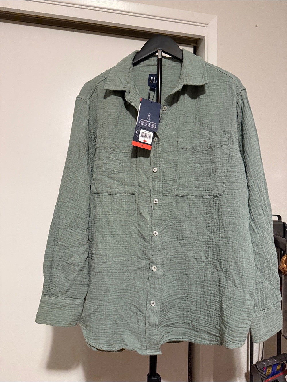 GAP Sage Green Women's Gauze Button-Down Shirt size M NWT
